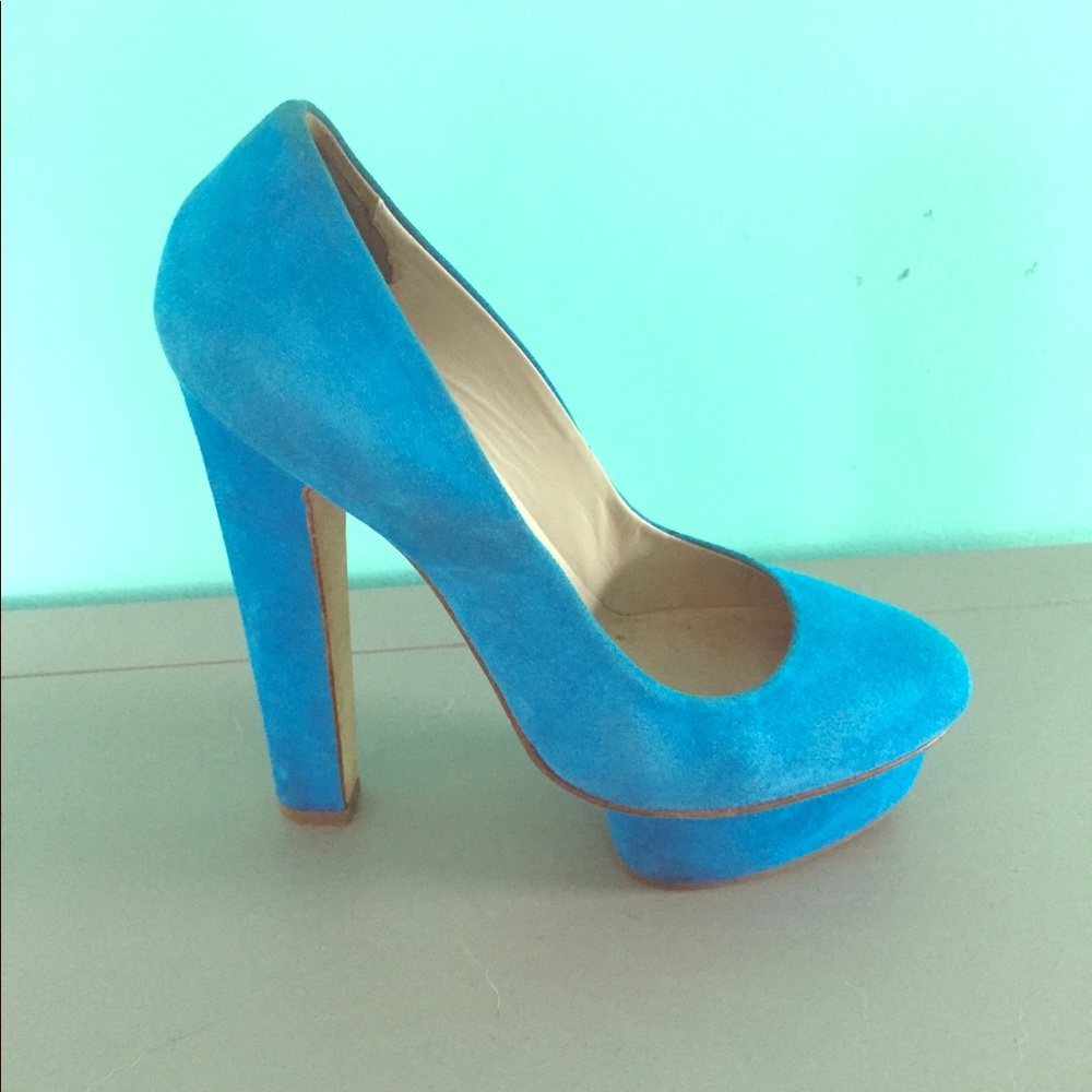 Le SILLA Suede Turquoise Pump